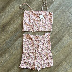 Free People Pink Floral  Set Excellent Condition Read Details